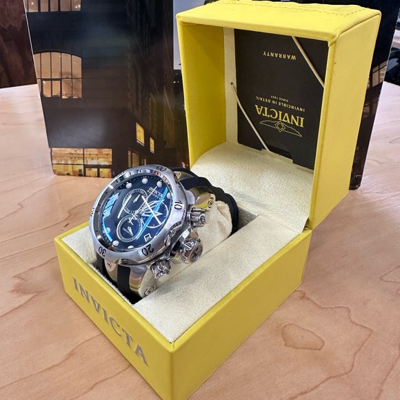 Invicta Men’s 6110 Reserve Quartz Chronograph Watch - Black Rubber Strap - Picture 2 of 15